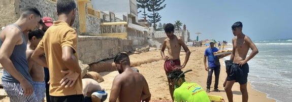 مصرع طفل قاصر غرقا وإنقاذ شخص آخر بشاطئ أركمان 3 مصرع طفل قاصر غرقا وإنقاذ شخص آخر بشاطئ أركمان