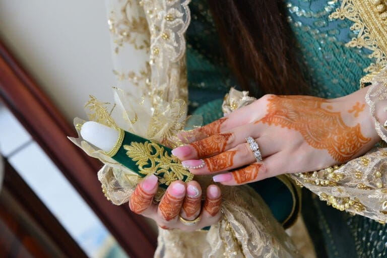محزن..وفاة عروس ليلة زفافها في ظروف غامضة تثير تساؤلات 6 محزن..وفاة عروس ليلة زفافها في ظروف غامضة تثير تساؤلات