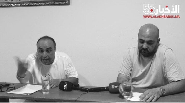 ندوة صحفية ساخنة لرئيس فريق امل العروي وامين مال الفريق … انتظروا التسجيل الكامل 4 ندوة صحفية ساخنة لرئيس فريق امل العروي وامين مال الفريق … انتظروا التسجيل الكامل