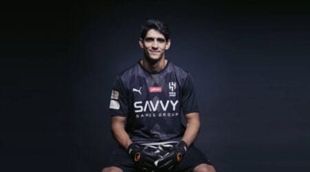 الهلال السعودي يعلن تعاقده مع ياسين بونو