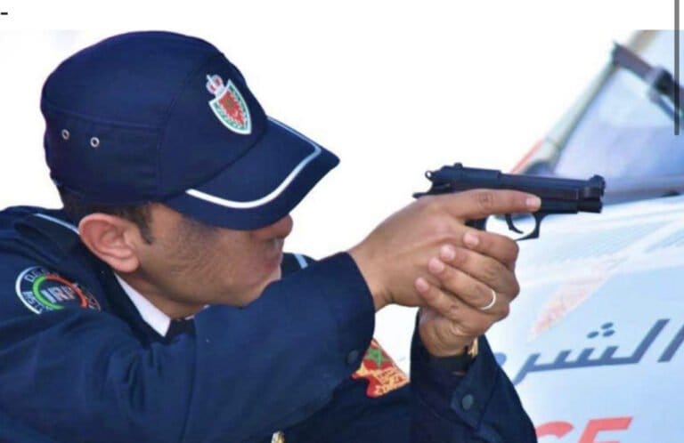 واجه رجال الأمن بالسلاح.. يطلق الرصاص على مبحوث عنه