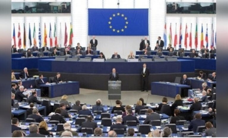 البرلمان الأوروبي يقف دقيقة صمت حزنا على ضحايا زلزال المغرب ويبرمج مساعدات قيمتها مليون أورو