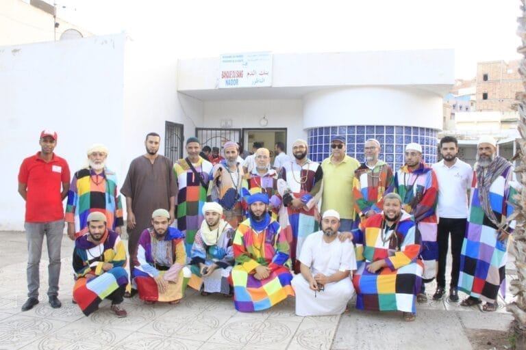 العروي : تلبية لنداء الواجب الزاوية الكركرية في الصفوف الأولى للمتبرعين بالدم. 5 العروي : تلبية لنداء الواجب الزاوية الكركرية في الصفوف الأولى للمتبرعين بالدم.