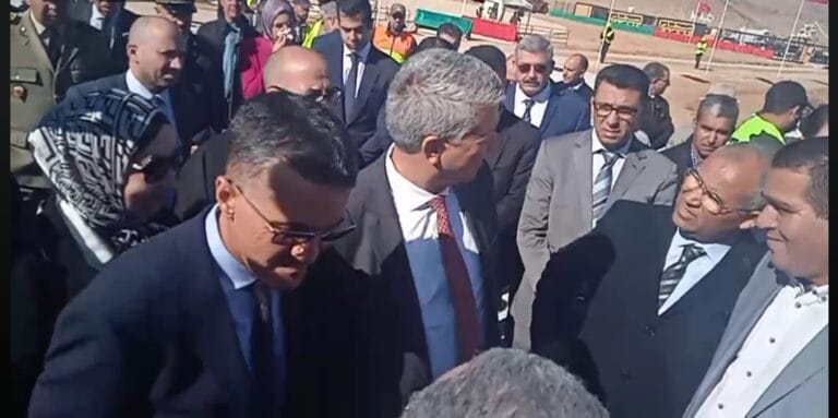 ‎روبورتاج: وزير الفلاحة و عامل الناظور يعطيان انطلاقة أشغال عصرنة السقي بسهل “ݣارت”-