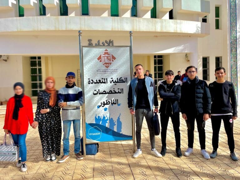 طلبة الكلية المتعددة التخصصات بالناظور يبصمون على مبادرة مستحسنة . 7 طلبة الكلية المتعددة التخصصات بالناظور يبصمون على مبادرة مستحسنة .