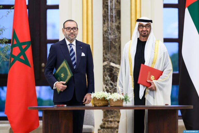 الملك ورئيس الإمارات يوقعان إعلان شراكة مبتكرة ومتجددة وراسخة بين البلدين