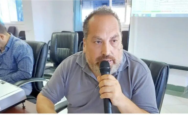 تجريد حكيم شملال من عضوية المجلس الجماعي بالناظور 6 تجريد حكيم شملال من عضوية المجلس الجماعي بالناظور