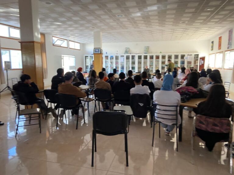 صباحيات المهرجان الدولي للسينما…ورشة تكوينية في كتابة السيناريو بمشاركة بثانوية محمد بن عبد الكريم الخطابي