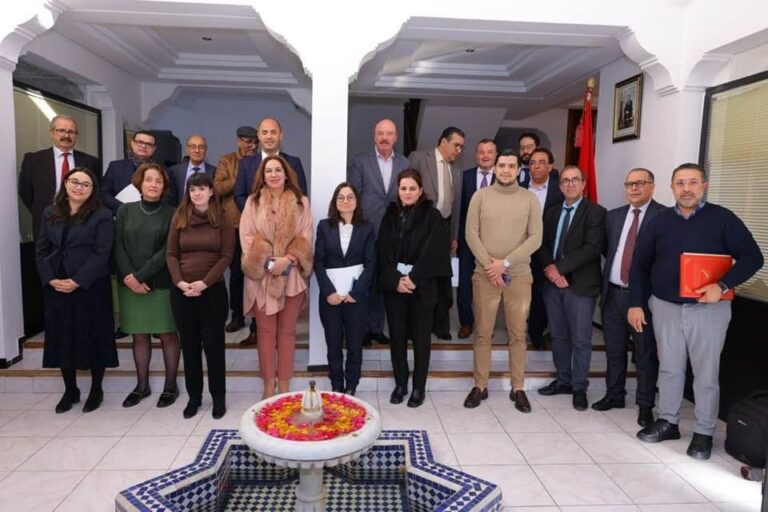 توقيع بيان الثقة بين جماعة الناظور ومدينة أميان الفرنسية للاستثمار في عدة قطاعات اقتصادية وحيوية