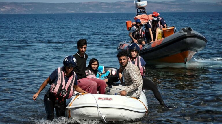 قوارب الموت ” تحصد أرواح شباب الناظور : طالبة موجزة تبلغ 27 سنة من بين الضحايا 8 ببويافر