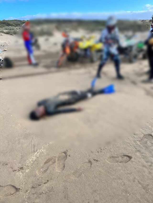 شاطئ بويفار يلفظ جثة شخص في العشرينيات من عمره 3 شاطئ بويفار يلفظ جثة شخص في العشرينيات من عمره