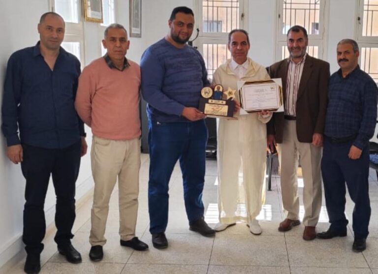 تكريم استثنائي للسيد نورالدين زمارو في مدينة العروي