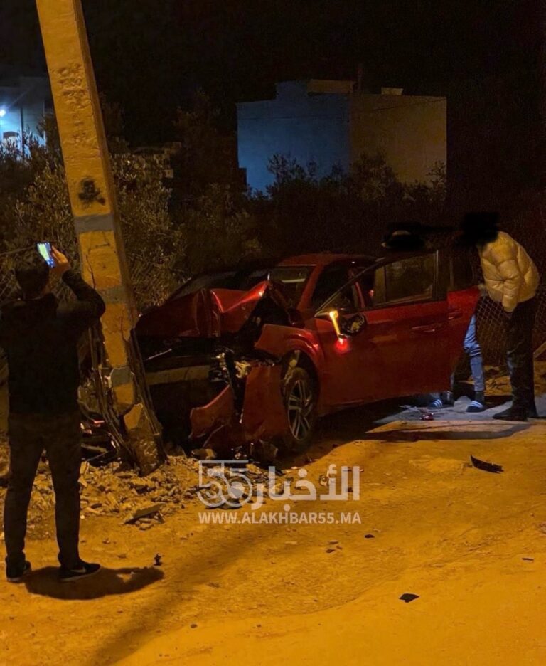 العروي : حادثة سير فجر اليوم تسفر عن خسائر مادية جسيمة