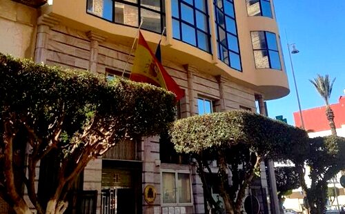 تحقيقات تكشف تفاصيل جديدة حول “مافيا التأشيرات” بالناظور وتطيح بمسؤولين مغاربة وإسبان