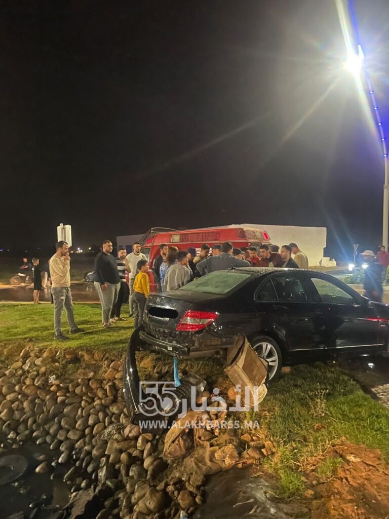 حادثة سير ليلة امس بمدخل مدينة الناظور تسفر عن اضرار مادية وجسمانية