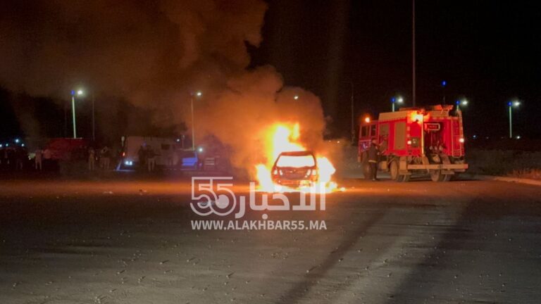 العروي…اندلاع حريق مهول في سيارة مسببا خسائر مادية مهمة. 2 العروي…اندلاع حريق مهول في سيارة مسببا خسائر مادية مهمة.