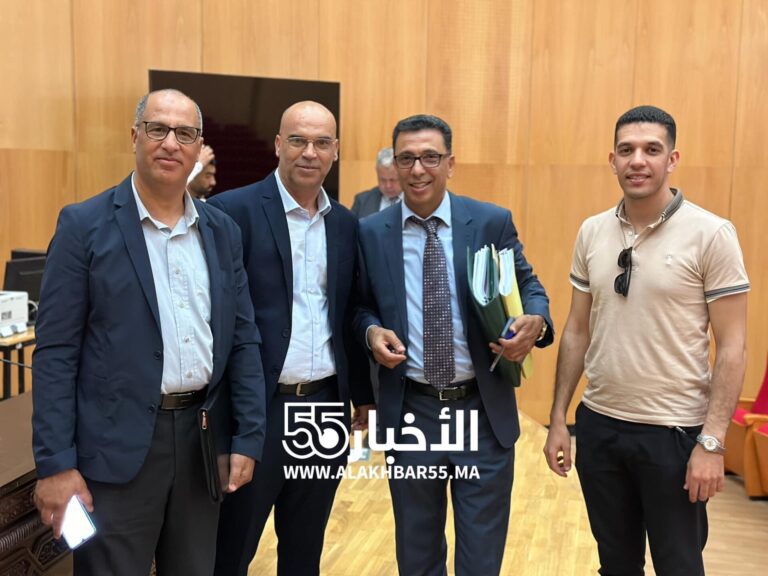 المحمودي يترأس الدورة الاستثنائية لمجلس مجموعة الجماعات الشرق للتوزيع ويصادق على جميع النقط بالاجماع