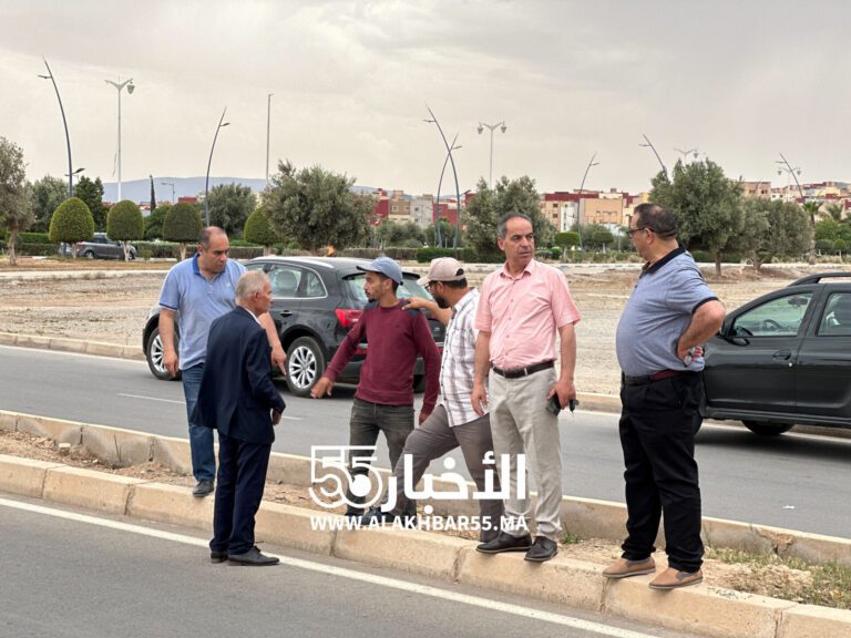 العروي … الباشا والرئيس يقفون شخصيا على الإستعدادت لتهيئة مصل العروي لاستقبال المصلين