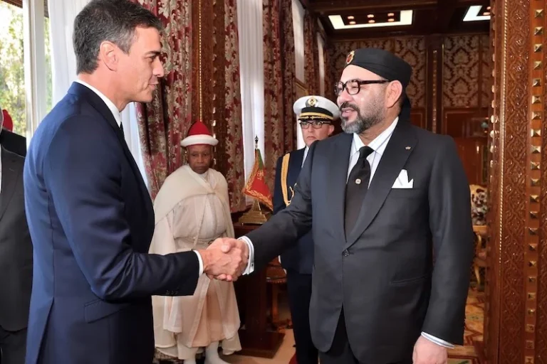 صحيفة إسبانية: ترتيبات على أعلى مستوى لزيارة مرتقبة للملك محمد السادس إلى إسبانيا 2 صحيفة إسبانية: ترتيبات على أعلى مستوى لزيارة مرتقبة للملك محمد السادس إلى إسبانيا