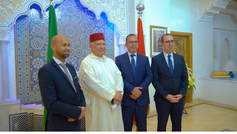 فيديو : الدكتور المنصوري مصطفى سفير المغرب بالعربية السعودية يقيم حفل استقبال بهيج بمناسبة عيد العرش