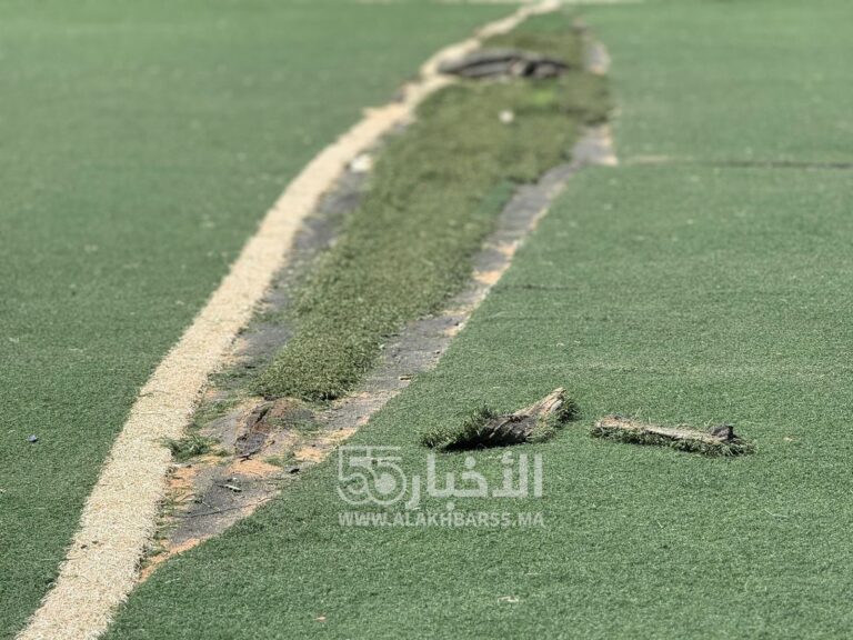 ملاعب القرب بالعروي: متنفس مهم لشباب المدينة يعاني من الإهمال وتدهور الصيانة 3 ملاعب القرب بالعروي: متنفس مهم لشباب المدينة يعاني من الإهمال وتدهور الصيانة