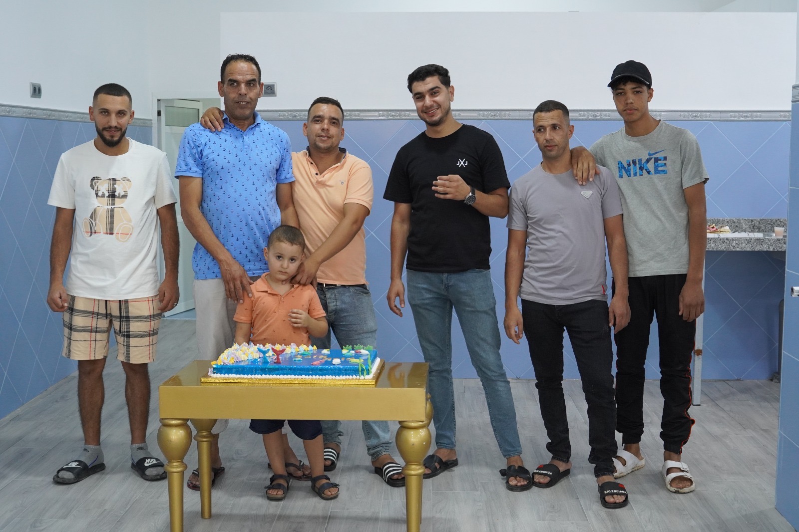 افتتاح محل 'FISH HITO' لتعزيز عرض الأسماك الطرية وفواكه البحر بالعروي