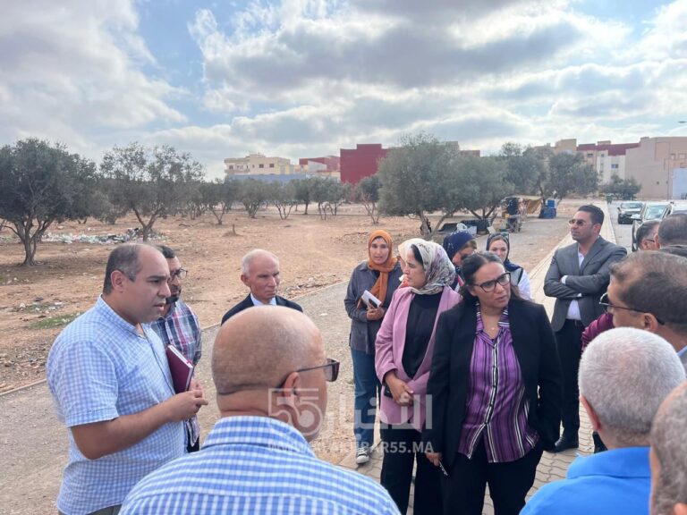 صور : رئيس جهة الشرق ولجنة وزارية في زيارة ميدانية لاول مرة للعروي لتتبع مشاريع التنمية وتأهيل البنية التحتية