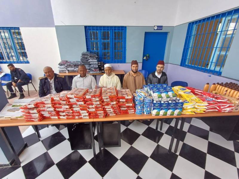 المجلس العلمي المحلي لإقليم الناظور يوزع ألبسة ومواد غذائية على نزلاء السجن الفلاحي بزايو