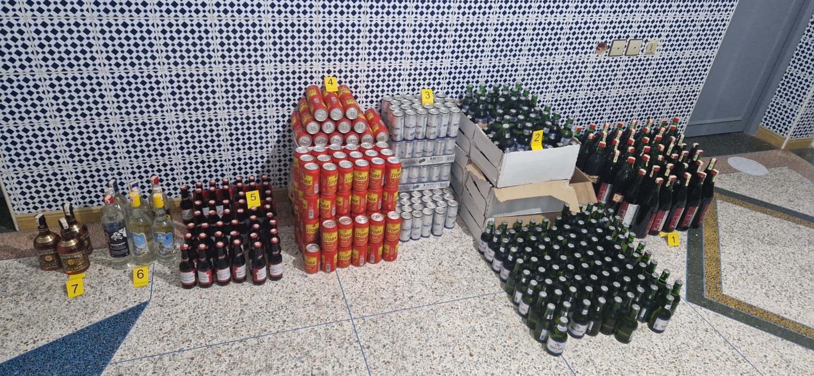 ‎الشرطة بالعروي تنفذ عملية نوعية وتضبط أكثر من 700 قنينة خمر وتوقف “گراب” بحي الفتح