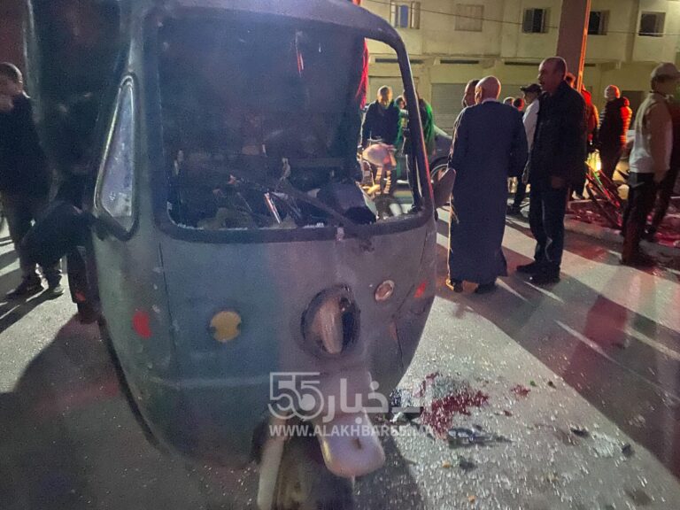 حادثة سير خطيرة بالعروي: اصطدام دراجة ثلاثية الدفع بسيارة وإصابة السائق بجروح خطيرة 6 حادثة سير خطيرة بالعروي: اصطدام دراجة ثلاثية الدفع بسيارة وإصابة السائق بجروح خطيرة