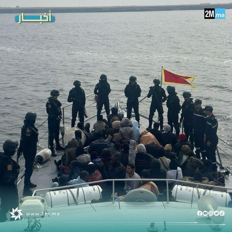 البحرية الملكية المغربية تنقذ طاقم سفينة شحن ليبيرية من محاولة اختطاف قبالة ساحل طانطان
