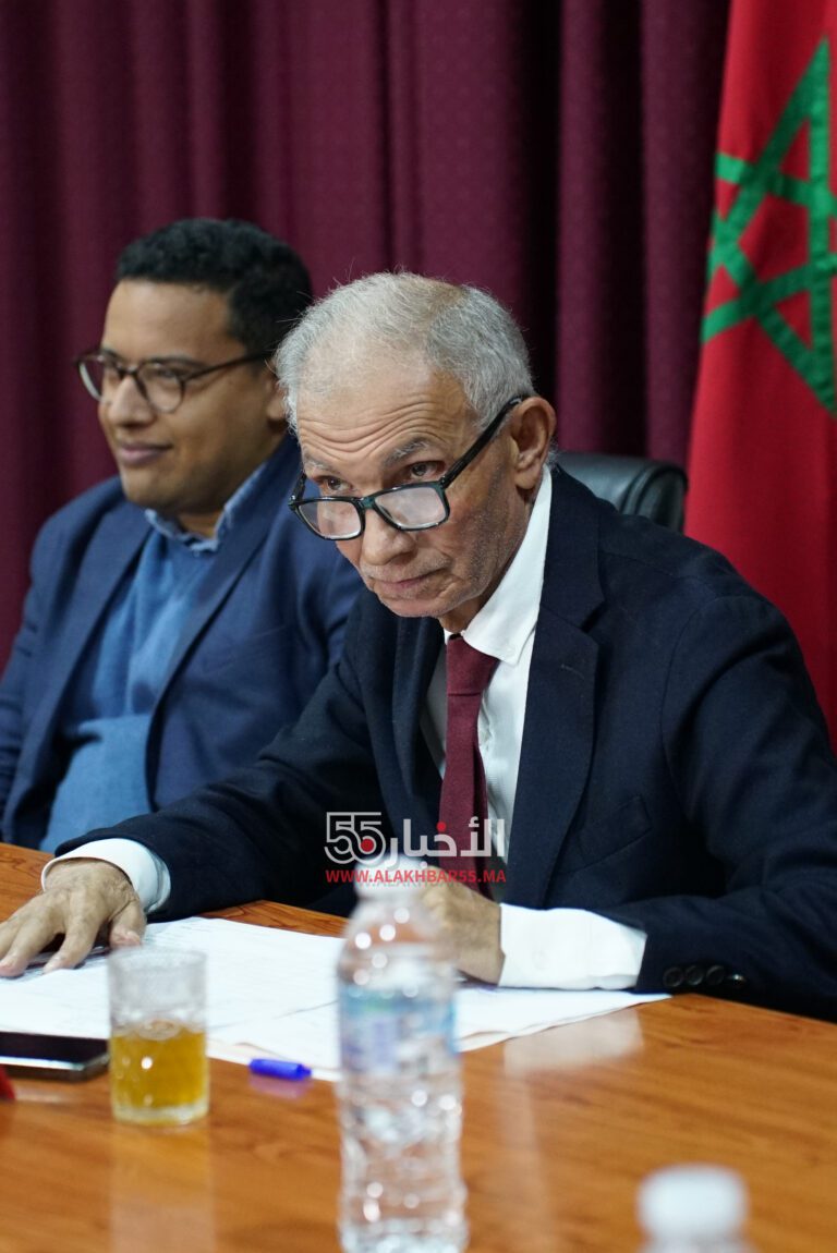 جماعة العروي تعقد دورة استثنائية لتعديل ميزانيتها وتخصيص منحة إضافية لمطرح النفايات