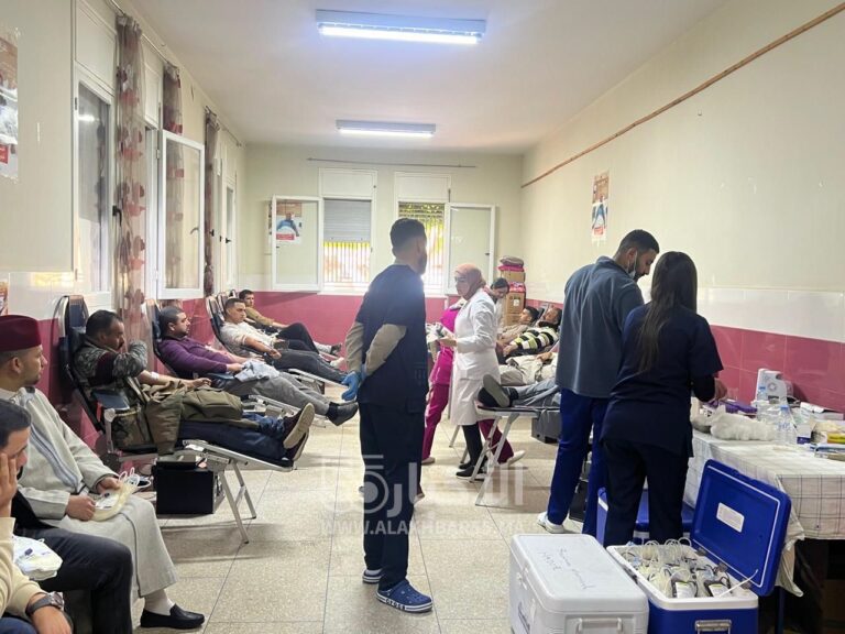 حملة ناجحة للتبرع بالدم بالعروي بمشاركة واسعة وتنسيق محكم 2 للتبرع بالدم بالعروي