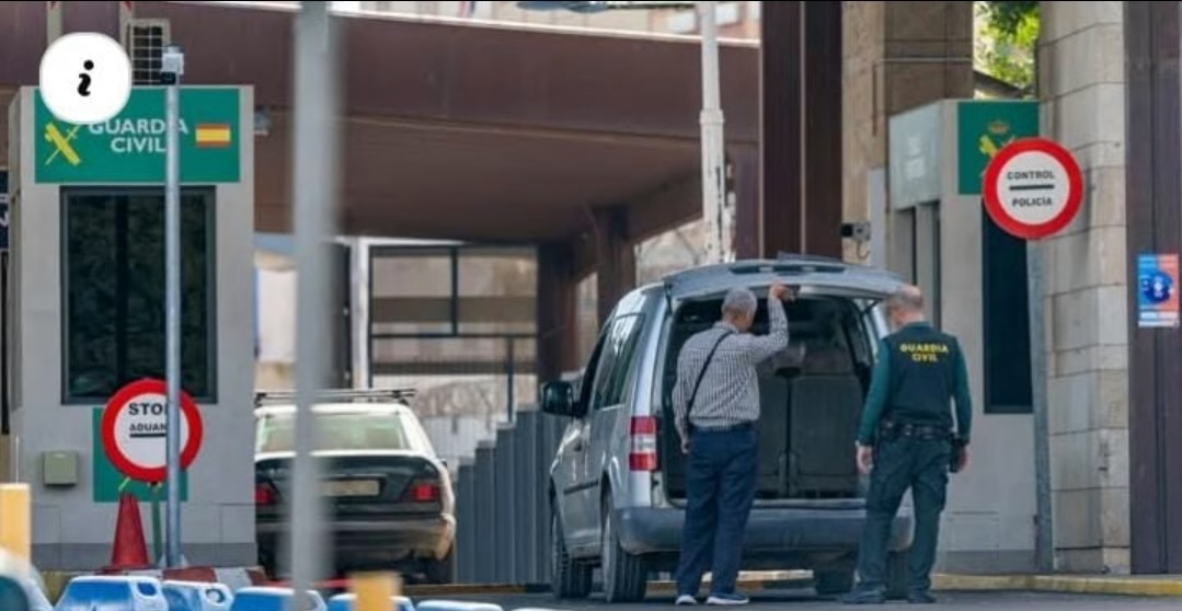إعادة فتح الجمارك التجارية بين مليلية وبني أنصار بعد 6 سنوات من الإغلاق: شاحنة محملة بالأجهزة الكهربائية تعبر الحدود 1 إعادة فتح الجمارك التجارية