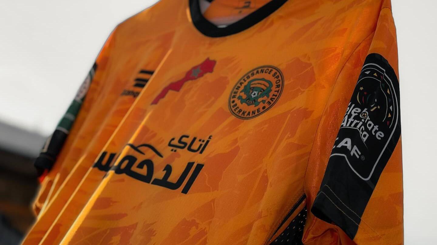 بعد تأهل بركان.. كابوس “قميص الخريطة” يطارد الجزائريين 1 تأهل بركان