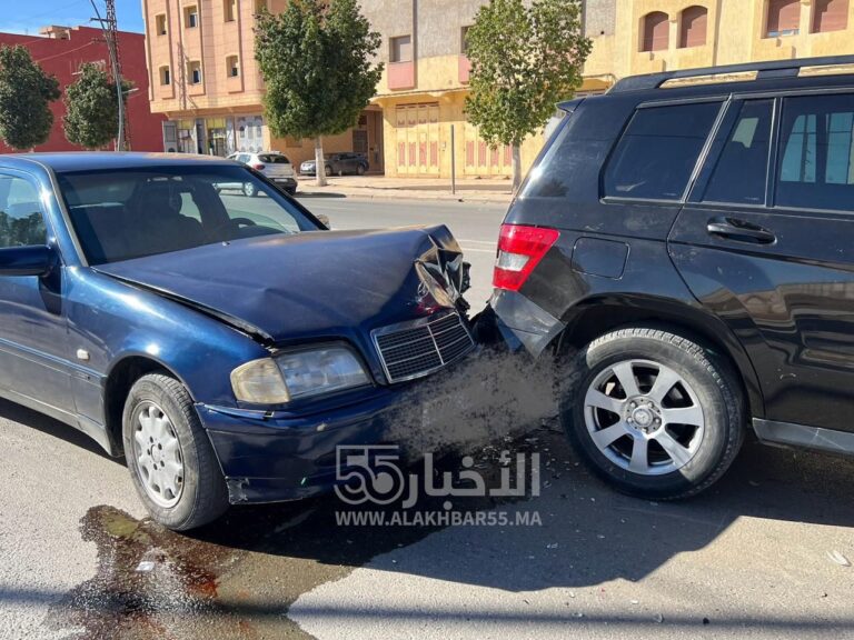 حادثة سير بين أربع سيارات بمدخل العروي بسبب توقف مفاجئ عند ممر الراجلين