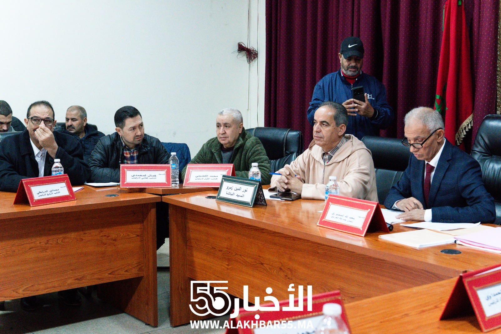 جماعة العروي تعقد الجلسة الأولى من دورة فبراير: جدل حول مستشفى القرب ومناقشة قضايا الشباب والرياضة وتوزيع الفائض المالي 1 جماعة العروي تعقد الجلسة الأولى من دورة فبراير: جدل حول مستشفى القرب ومناقشة قضايا الشباب والرياضة وتوزيع الفائض المالي