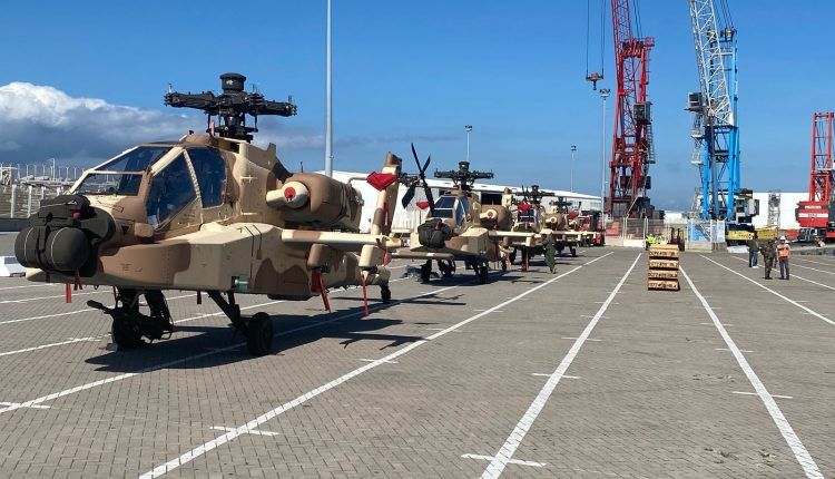 ‎صور: المغرب يعزز قدراته العسكرية ويتسلم مروحيات أباتشي “AH-64E” الأقوى في العالم