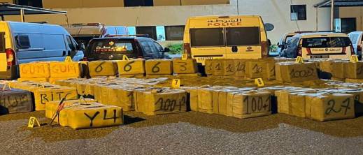 ‎محكمة الرباط تصدر أحكاما في قضية فساد بالناظور.. السجن لخليلة بارون جزائري ودركيين