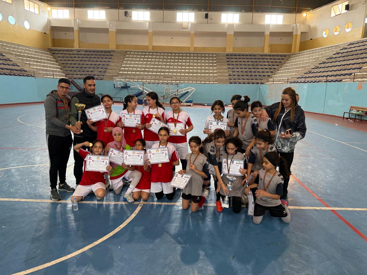 فتيات “العقاد” يتوجن بطلات لإقليم الناظور في أول مشاركة.. وميمنة بورديم تخطف الأضواء 1 فتيات “العقاد” يتوجن بطلات لإقليم الناظور
