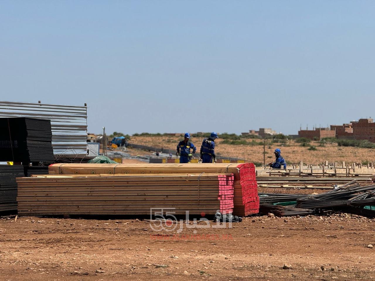 العروي على موعد مع التنمية: انطلاق أشغال إنشاء القناطر ومحطة السكة الحديدية لربط سلوان بميناء غرب المتوسط
