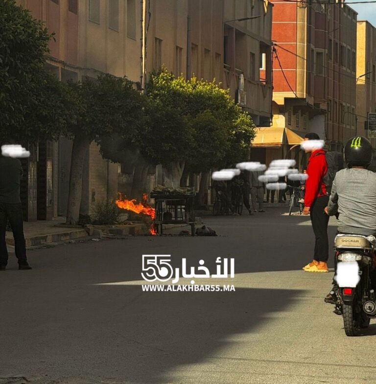 عربة جر يدوية لبيع الذرة المشوية لبائع متجول تشتعل بها النيران في شارع تطوان بالعروي.. قنينة غاز كادت تتسبب في كارثة!
