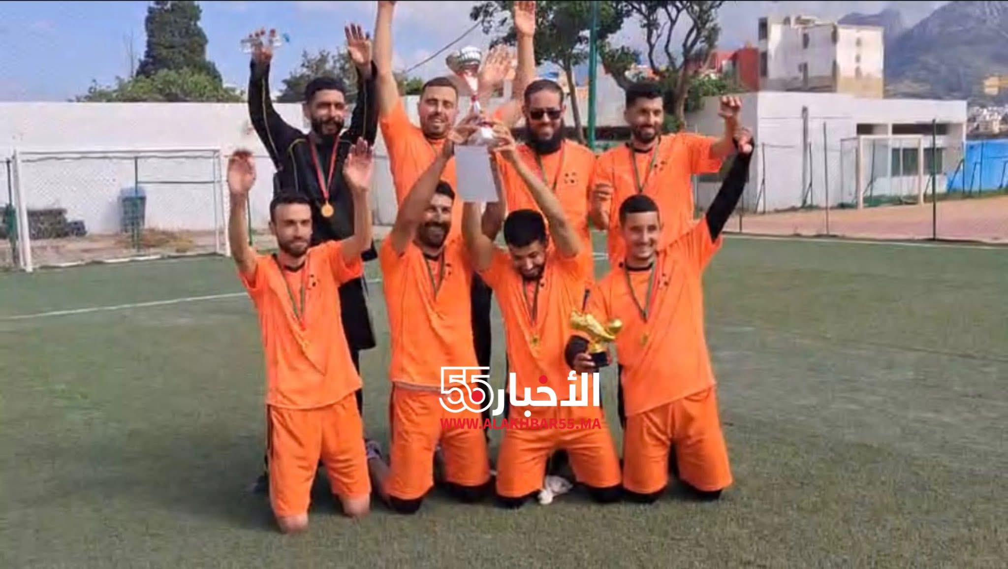 شباب التعليم بالعروي يتوجون أبطالاً للمغرب في الدوري الوطني بتطوان في نسخته الأولى. 1 شباب التعليم بالعروي يتوجون أبطالاً للمغرب في الدوري الوطني بتطوان في نسخته الأولى.