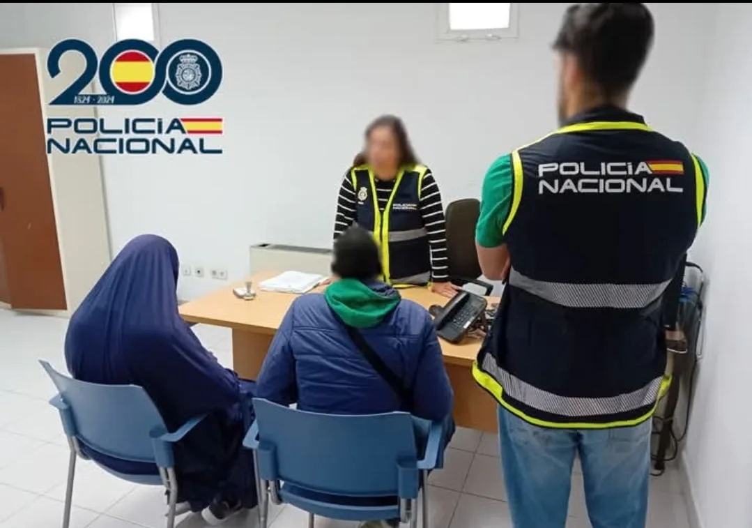 جريمة تهز إسبانيا بإلتشي : اعتقال زوجين بعد اكتشاف ختان طفلتهما ذات الثلاث سنوات خلال فحص روتيني 1 جريمة تهز إسبانيا بإلتشي : اعتقال زوجين بعد اكتشاف ختان طفلتهما ذات الثلاث سنوات خلال فحص روتيني