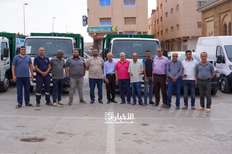 العروي: جماعة العروي تعزز أسطولها بـ7 سيارات وشاحنات جديدة وتفي بوعدها بتجديد الآليات بعد 25 سنة