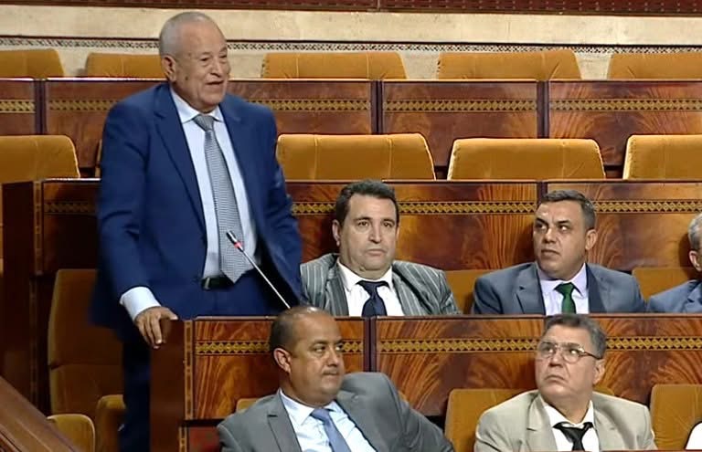 أبرشان  لوزير النقل داخل قبة البرلمان : “بواخر تْشَاطارا” و “طائرات بَرْوِيطَات” تنقل الجالية المغربية