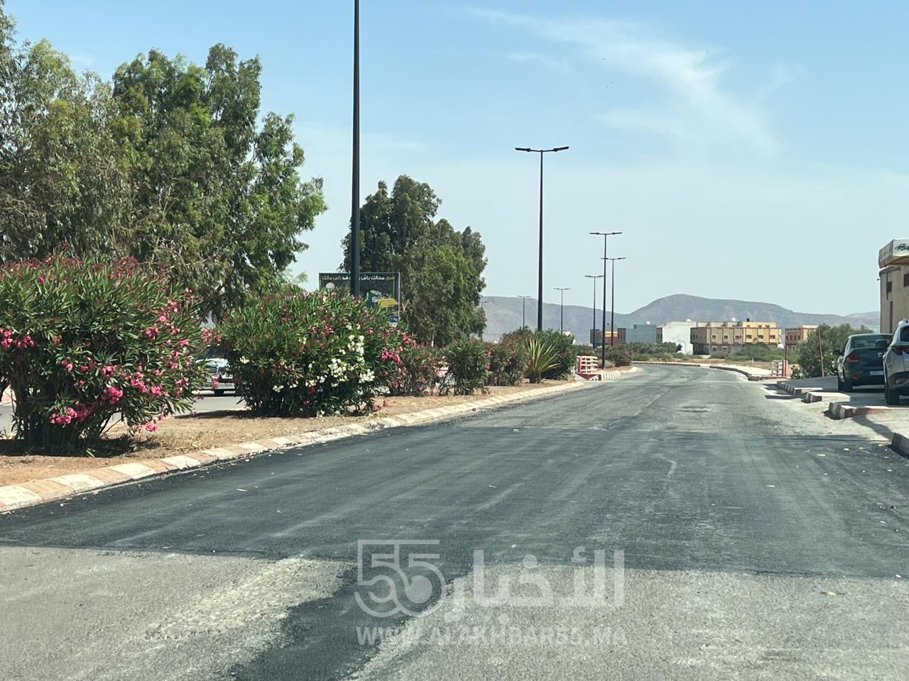 أخيرا.. إصلاح الحفر بطريق مطار العروي لتحسين صورة المدخل الجوي للناظور