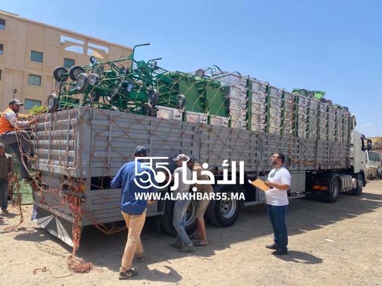 حاويات جديدة لتعزيز النظافة بالعروي ضمن خطة شاملة تشمل دخول شاحنات جديدة للخدمة