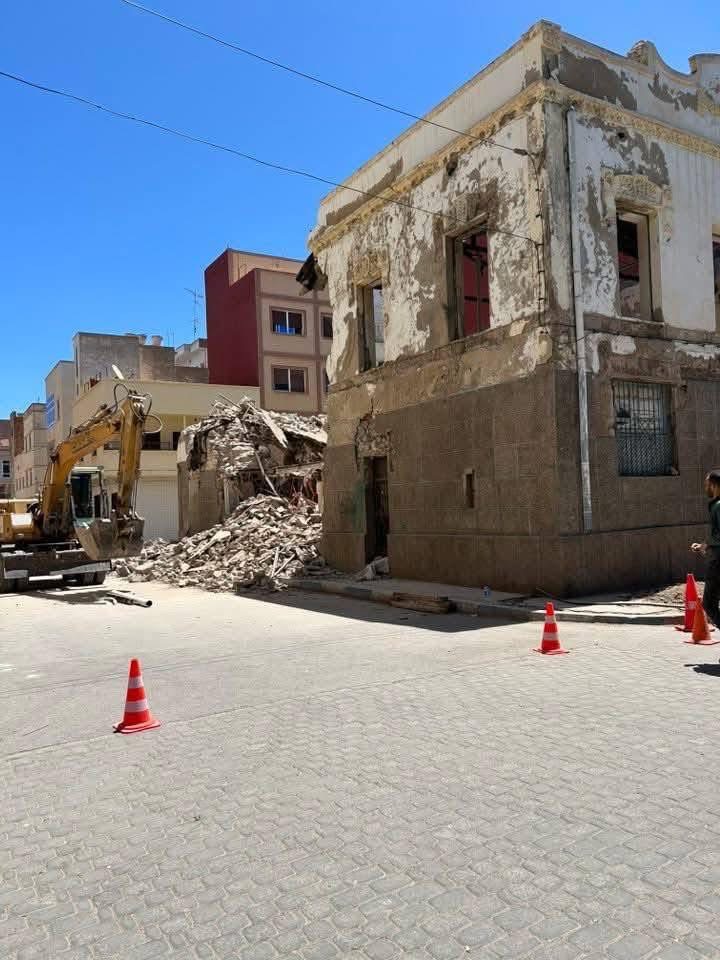 وداعًا “ Casa de Pesca”… حين تُهدم الذاكرة في صمت وتُطوى صفحات من تاريخ الناظور