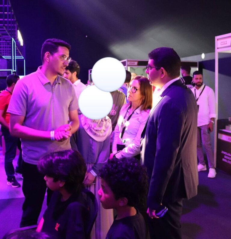 ابن العروي سعد العلوي يرفع راية الإبداع الرقمي عالياً ويدعو للاستثمار في قدرات شباب الإقليم